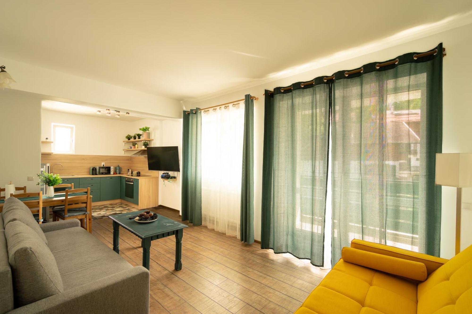 Dinvis Apartments โปยานาบราซอฟ ภายนอก รูปภาพ