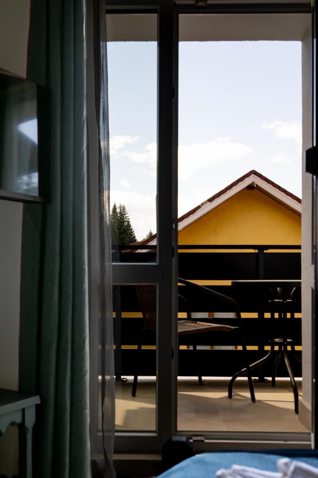 Dinvis Apartments โปยานาบราซอฟ ภายนอก รูปภาพ